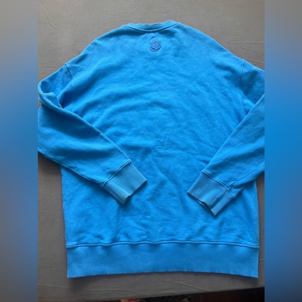 ✨HOST PICK✨
MONCLER CREWNECK SWEATSHIRT
Garment code:
33867436NXIV - Picture 5 of 14